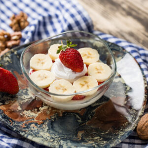 Strawberries & Banana's w/Cream