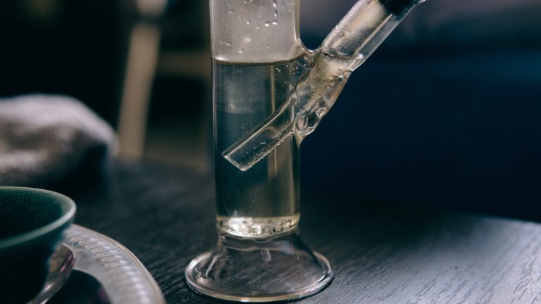 How Much Water is Too Much for Your Bong? Finding the Perfect Water Level for Your Piece